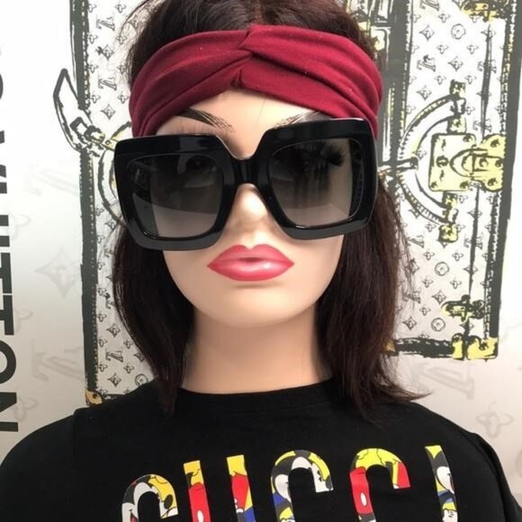 New Authentic Gucci GG0053SN 001 Black Oversize Square Sunglasses - Picture 8 of 14